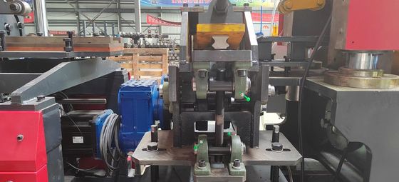Turs angolari, produzione di piastre prefabbricate,