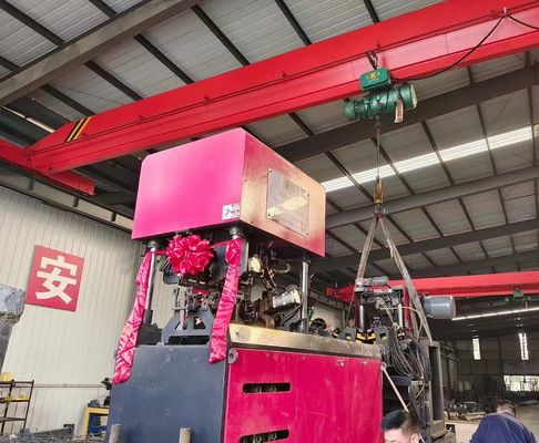 Macchina di saldatura automatica a barre d'acciaio ad alta precisione di saldatura 18000 kg Capacità